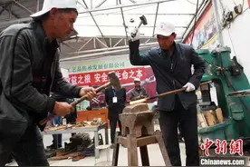甘肃“保安腰刀”陷传承之困 锻制手艺人探“寻常百姓家”图片