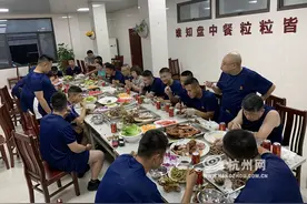 在消防站结婚喝“喜酒”是怎样一种体验？杭州消防员告诉你图片