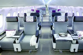 空客展示新型A220全尺寸客舱模型图片