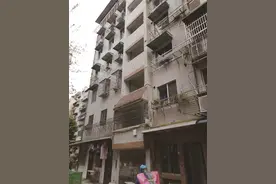 1单元加装电梯遭到2单元投诉 没想到最后上演反转图片