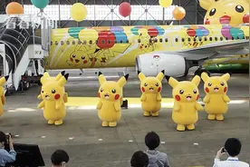 日本航空公司推出“皮卡丘”主题客机 将欢乐带上天空图片