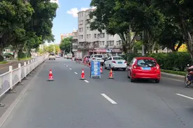 江门开平多警种联合开展学校周边道路交通秩序整治统一行动图片