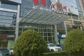 教培剧变｜疫情叠加新政：昔日“宇宙补课中心”，如今恍如空楼图片