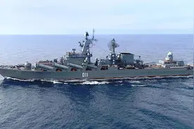 美军罕见承认俄军舰逼近美国领土，距夏威夷海岸最近时只有37公里图片