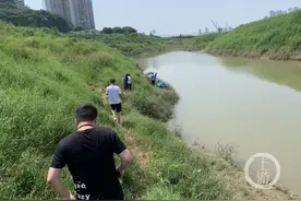 禁渔曝光台｜哑巴洞江边又有人垂钓 相关部门立即出动图片