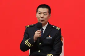 党员代表走进发布厅｜对话北京地铁“最强大脑”总调度长陈文：最自豪让总指挥部运转高效顺畅图片