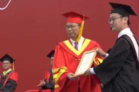 高校送毕业生自研芯片相框：可实现图片刷新输出视频封面