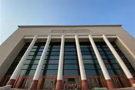 开展劳动竞赛，克服多项施工工艺和技术难题 鄂企凌云集团参建中国共产党历史展览馆图片