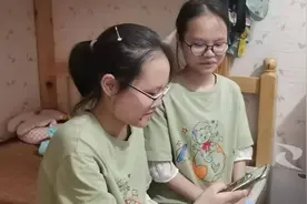 学霸姐妹花！姐姐：696分还行吧 妹妹：655分想复读图片