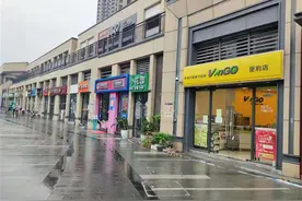 广州荔湾交通解封，居民期盼餐饮恢复：一起饮早茶图片