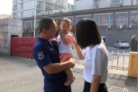 为益阳消防员送奶茶的女孩倒追“蓝朋友”，在他生日时表白，一年后嫁了图片