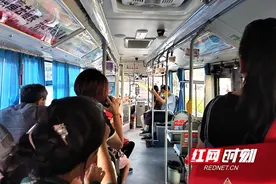 临澧城乡客运一体化开通一周年：行业顺了、产业兴了、百姓笑了图片