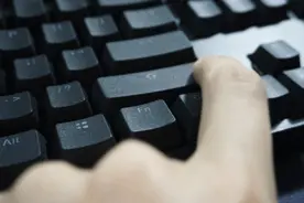 高考查分瞬间有多可爱？太真实了图片
