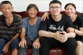 励志！安徽截肢少年高考684分视频封面