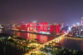 绝美夜景！长沙“一江两岸”灯光秀上新图片