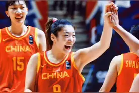 热身赛-李梦21分4篮板 中国女篮战胜四川男篮青年队图片