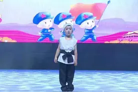 来看看曲靖二幼这群“红娃”的风采图片