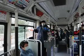 百年路·新征程⑧｜在“神州第一街”坐大1路，自豪图片