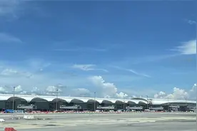 素万那普机场新候机楼带领曼谷展翅高飞图片