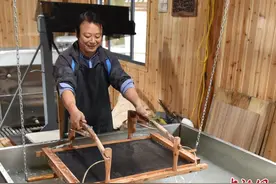 十年“纸痴”黄宏健：“复活”开化纸 千年古纸走向世界图片