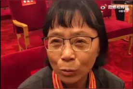 张桂梅对孩子说妈明天回来图片