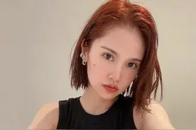 杨丞琳运动后晒素颜美照 大秀蛮腰好身材惹人羡图片