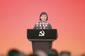 “只要还有一口气，我就要站在讲台上”图片