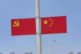 白河上 座座大桥洋溢“中国红”图片