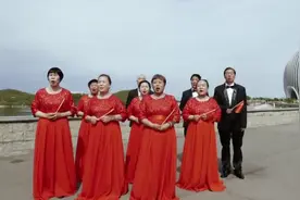 怀柔这个村去年全部脱低！农民合唱队唱响红歌颂党恩图片