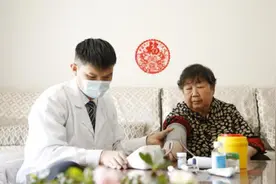 这就是14亿中国人安居乐业的保障图片