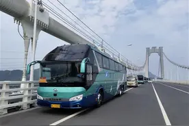 五峰山长江大桥公路通车，世界铁路悬索桥进入“高铁时代”图片