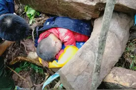 泸州11岁男童被巨石压身，身披警察“战袍”被救出图片