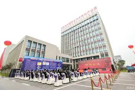 奋斗百年路 安徽创辉煌｜池州经开区：一座滨江产业新城正拔地而起图片