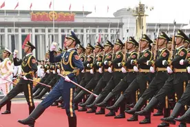 习近平：任何人都不要低估中国人民捍卫国家主权和领土完整的坚强决心、坚定意志、强大能力图片