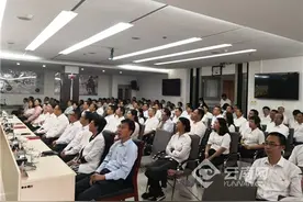 「庆祝中国共产党成立100周年大会反响」云南省商务厅：响应号召 让人民群众共享商务发展成果图片