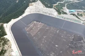 沂蒙抽水蓄能电站上水库库盆主体工程完工图片