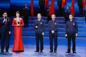 光辉的旗帜丨为中国航天加油！三代上海航天人逐梦“星辰大海”视频封面