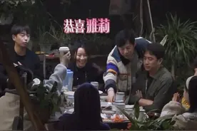 超女黄雅莉官宣与相恋16年男友领证结婚 男方身份曝光图片