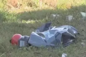摩托骑手昏倒却被宣布死亡 记者采访时发现停尸袋移动将其救出图片