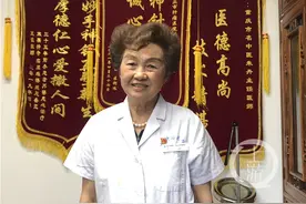 百人谈·我的入党故事｜父亲是一名地下党员 她5岁时就听到“马克思主义”图片