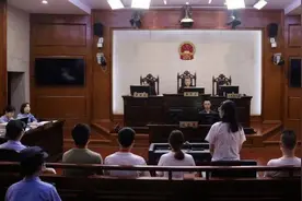 警察突袭网红直播卖假迪奥、香奈儿，主播被判3年4个月图片