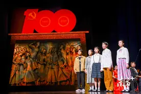 红色经典民族交响音乐会在珠海大剧院上演图片