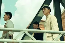 《1921》票房破3亿，获明星们力挺，贾玲称触动很大图片