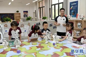 校园“延时服务”来了 课后“三点半”难题有何改善？图片