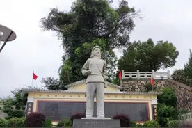 陈可珠：双枪驰骋历鏖战 谱写巾帼英雄史图片