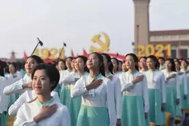 在天安门广场绽放美丽！这位桂林女孩刷屏了图片