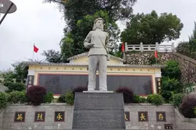 陈可珠：双枪驰骋历鏖战 谱写巾帼英雄史图片