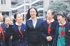 武汉市育才第二小学校长李文华：教育，就是尊重规律图片