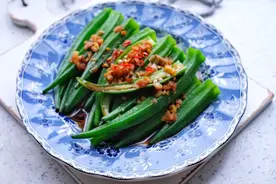 #夏日开胃餐#白灼秋葵图片