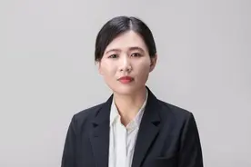 女律师不得穿裙子去看守所会见，合适不？图片